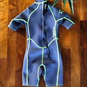 🌊🏄🏾‍♂️XCEL boys size 8 wetsuit. 💫
